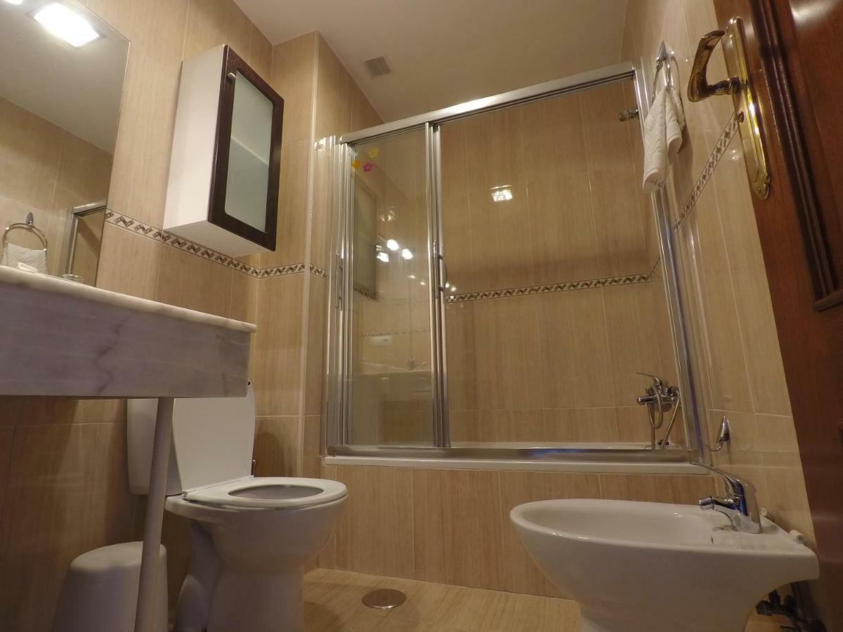 The Hostelito! Free Parking Seville