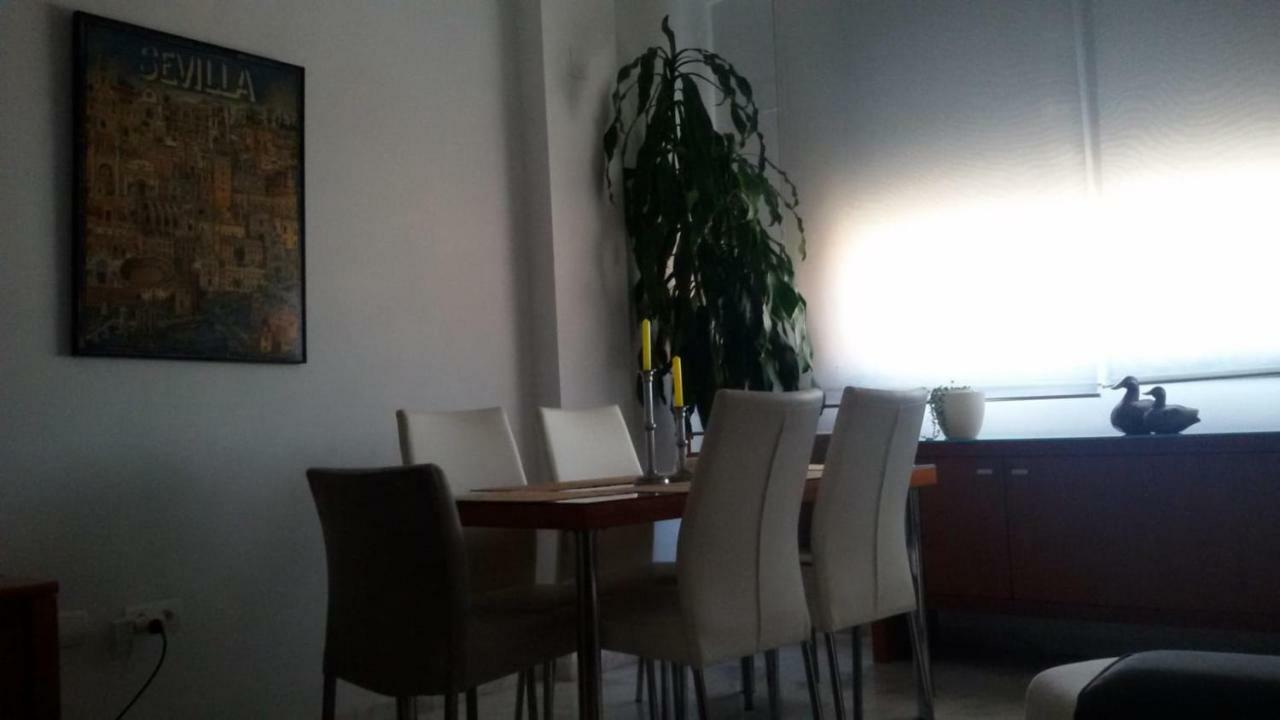 The Hostelito! Free Parking Apartment
